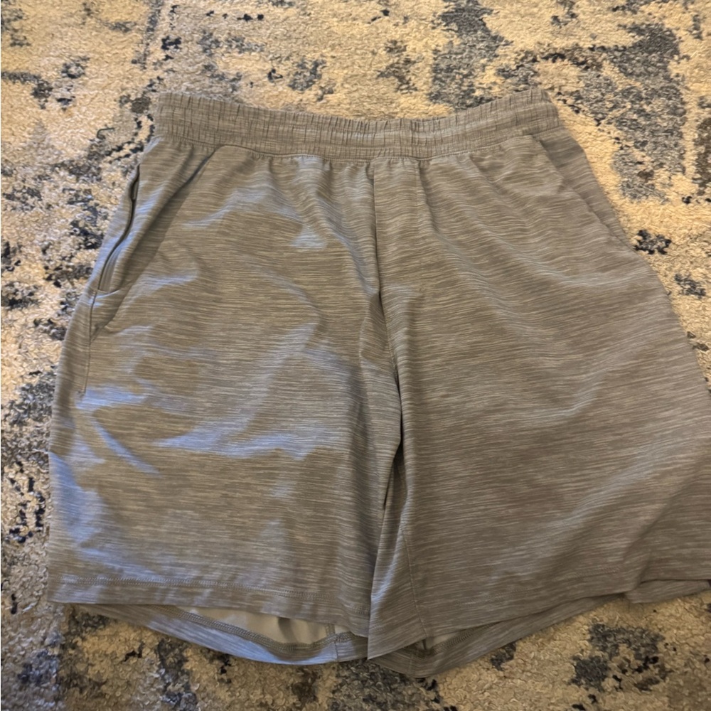 Men’s lululemon shorts